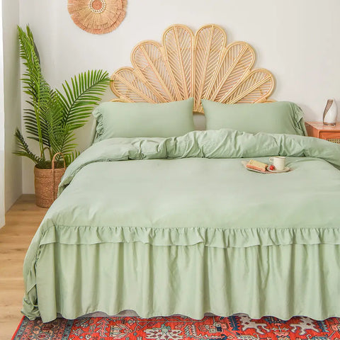 duvet cover with long ruffle